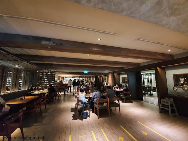 บรรยากาศร้านโกจิคิทเช่น