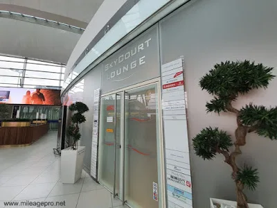 SkyCourt Lounge