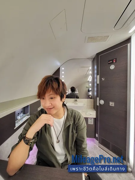 Refresh Singapore Air's lavatories A380 Refresh air SQ's lavatories A380